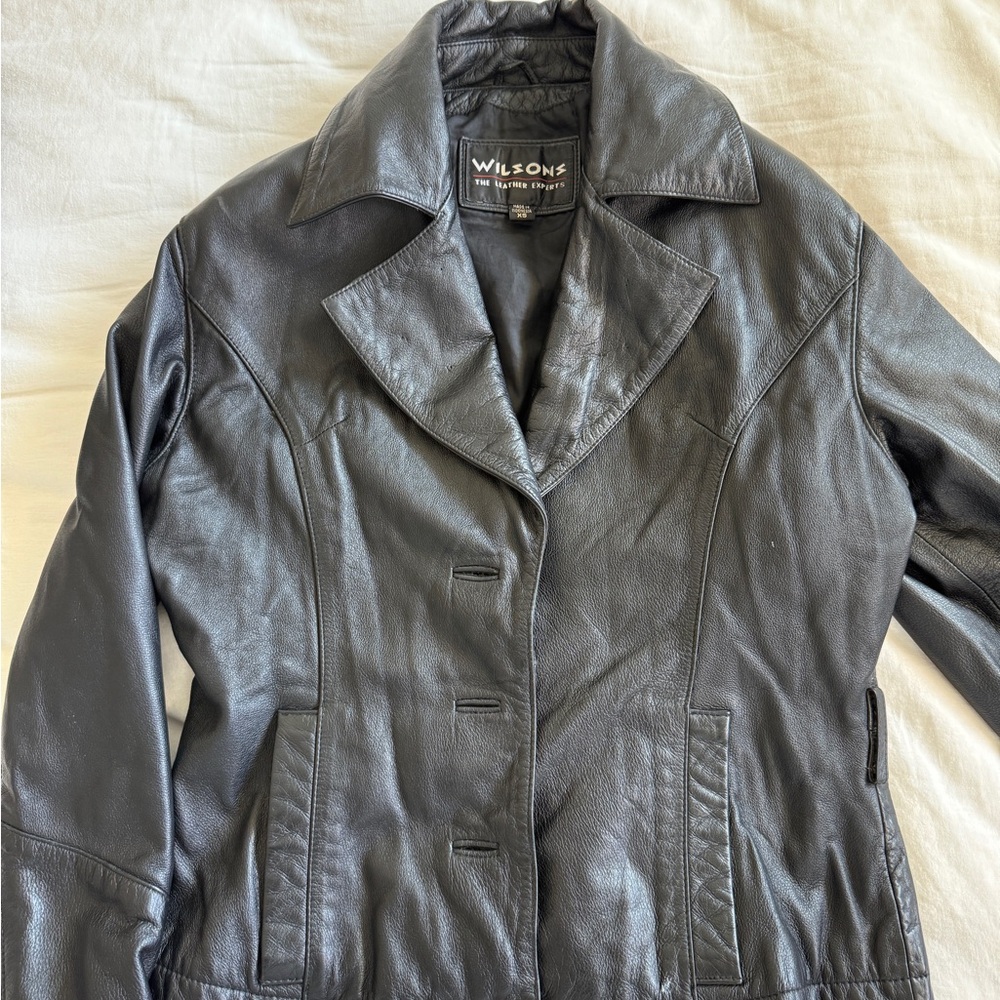 Wilson Women's Sleek Black Leather Jacket